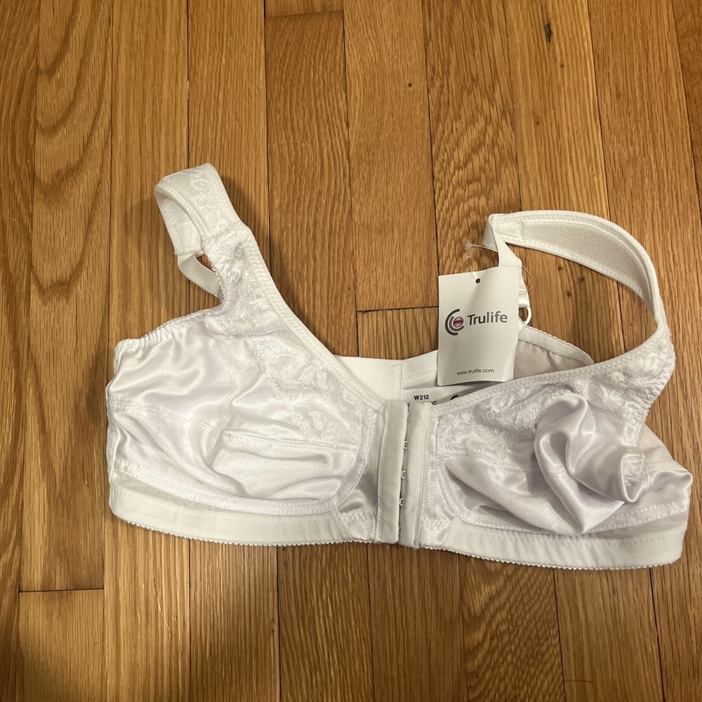 New TruLife Bethany Back and Front Closure Wire-Free Bra Size 40C 212 Mastectomy
